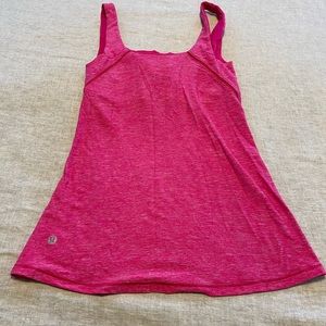 Lululemon active tank